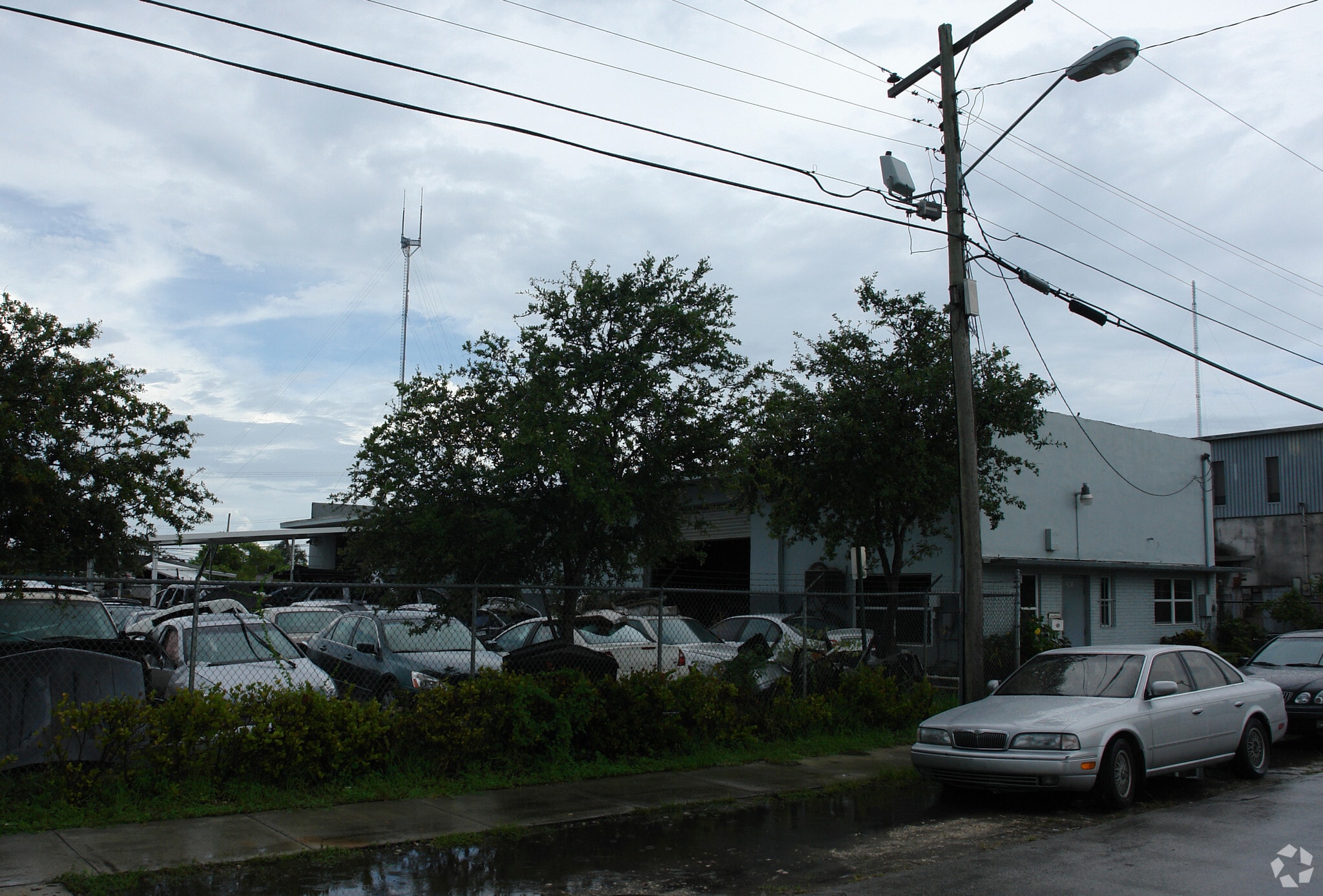 2301 SW 57th Ter, Hollywood, FL for Sale