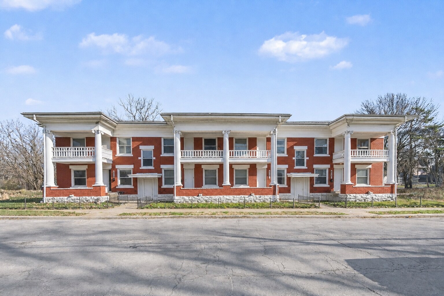 2712 E 26th St, Kansas City, MO for Sale