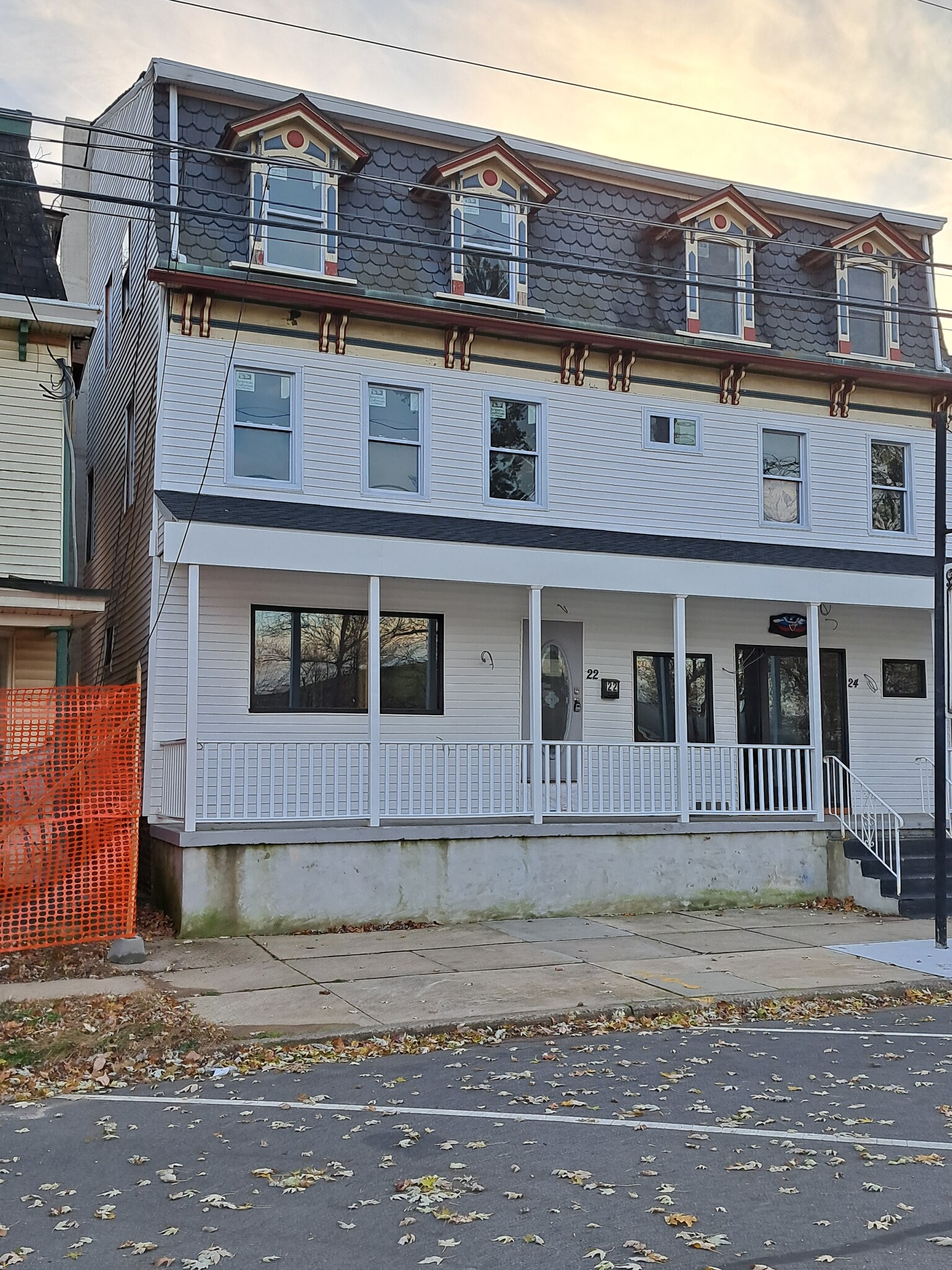 22 W Front St, Florence, NJ for Sale