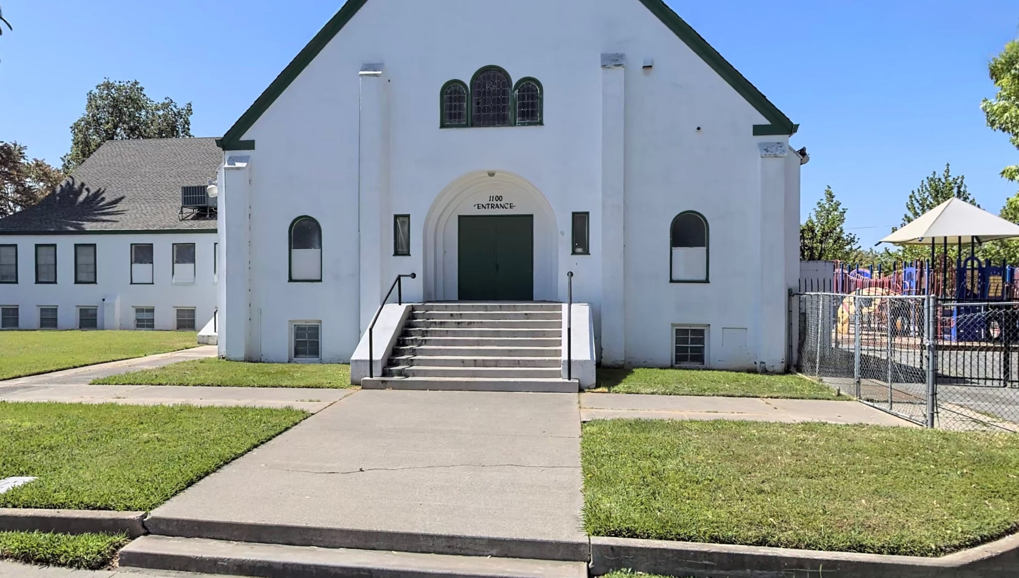1100 Las Palmas Ave, Sacramento, CA for Sale