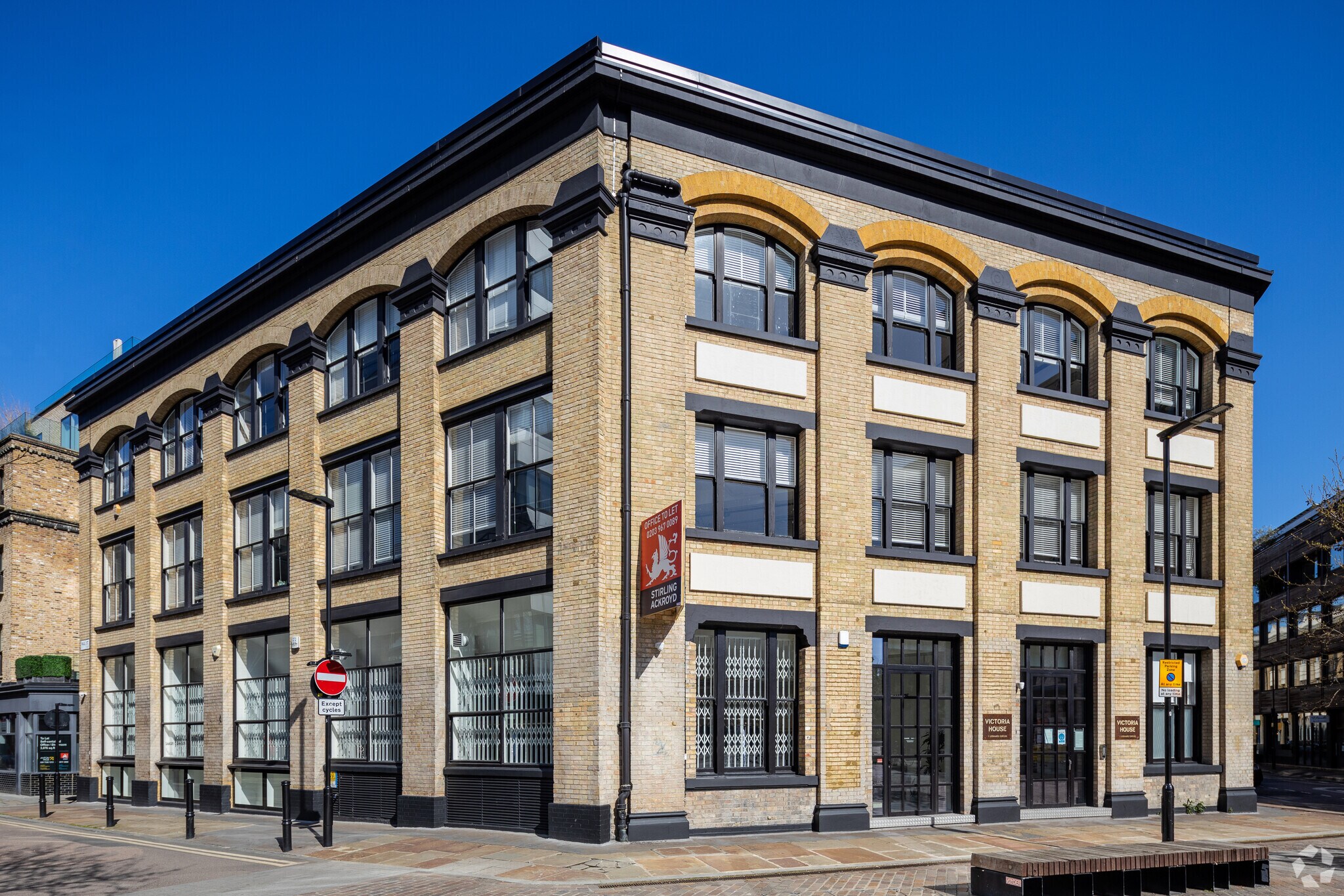 Leonard Circ, London, LND for Rent