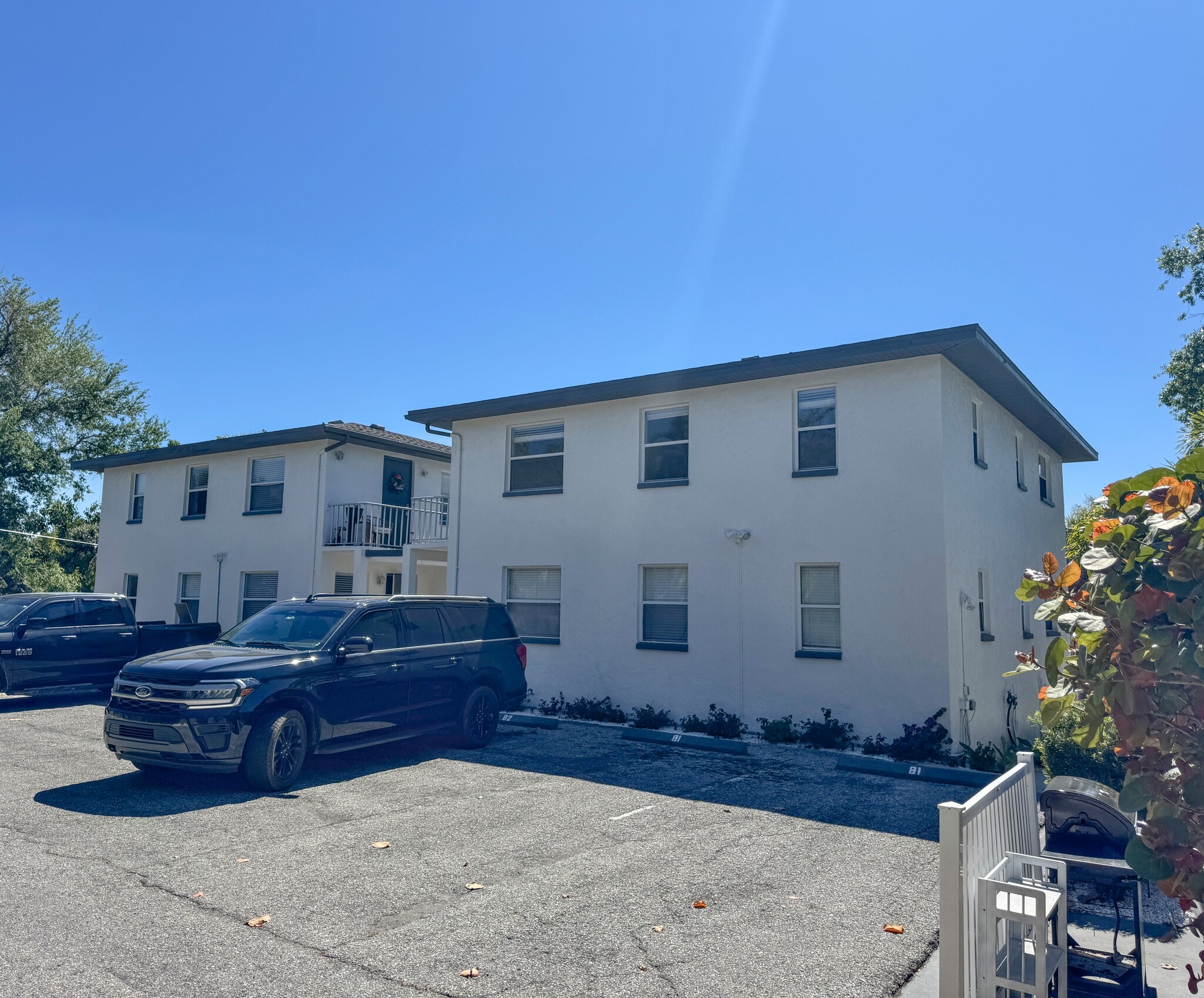 1630 Redwood St, Sarasota, FL for Sale