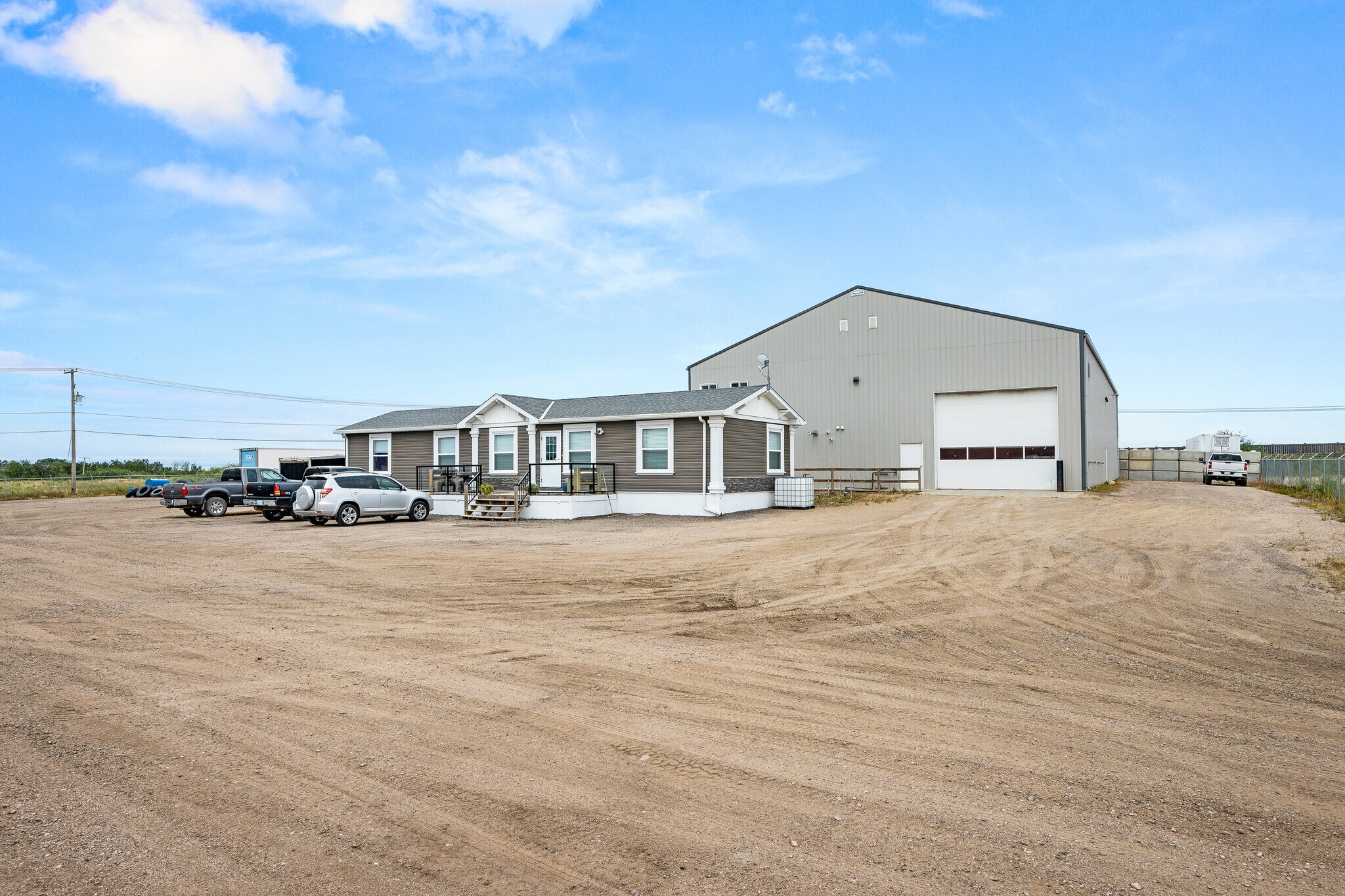 3807 9th St, Lloydminster, SK for Sale