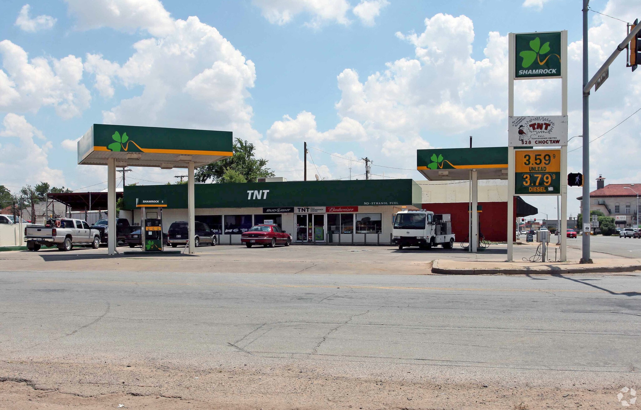 528 W Choctaw Ave, Chickasha, OK for Rent
