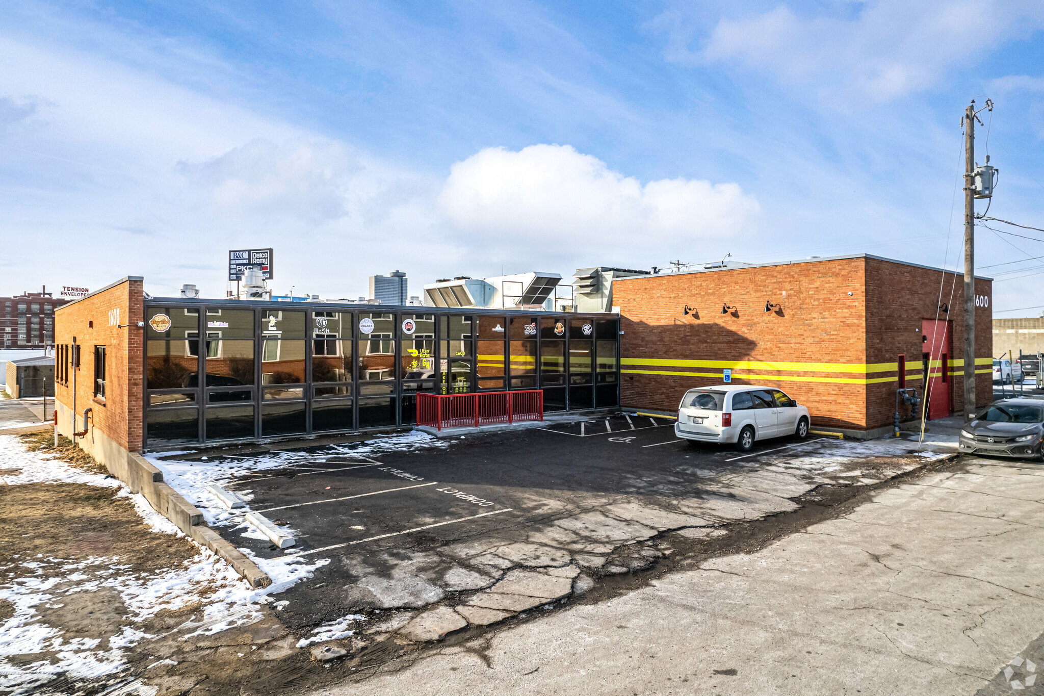 1600 Campbell St, Kansas City, MO for Rent