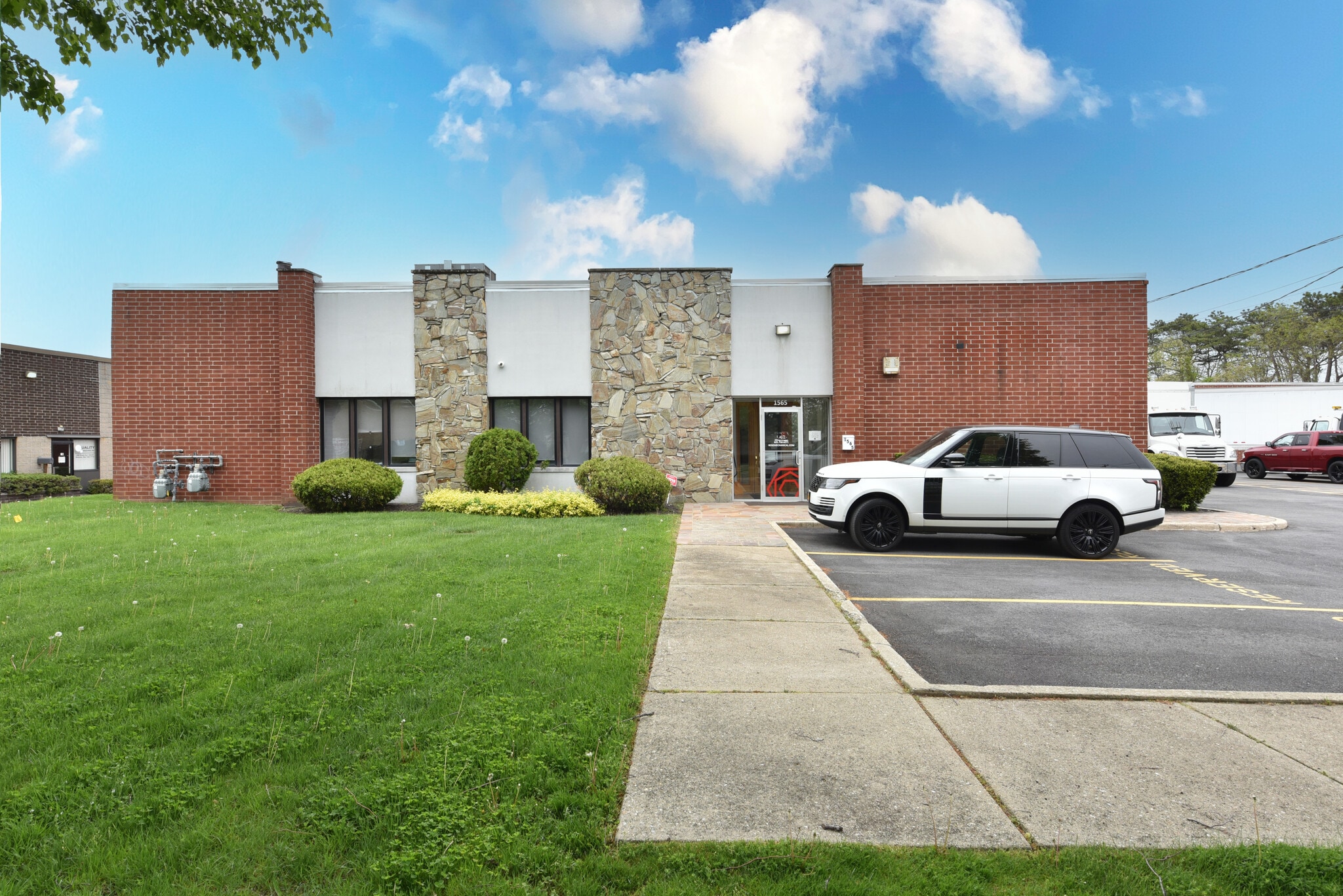 1565 Ocean Ave, Bohemia, NY for Rent