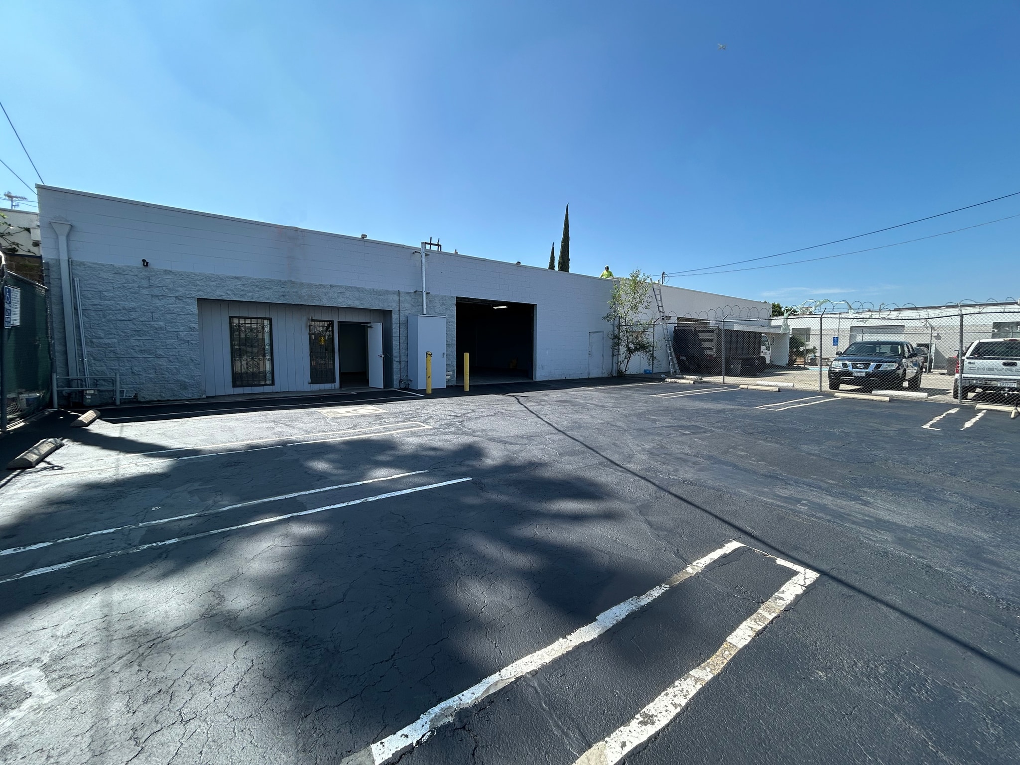 16140 Leadwell St, Van Nuys, CA for Rent