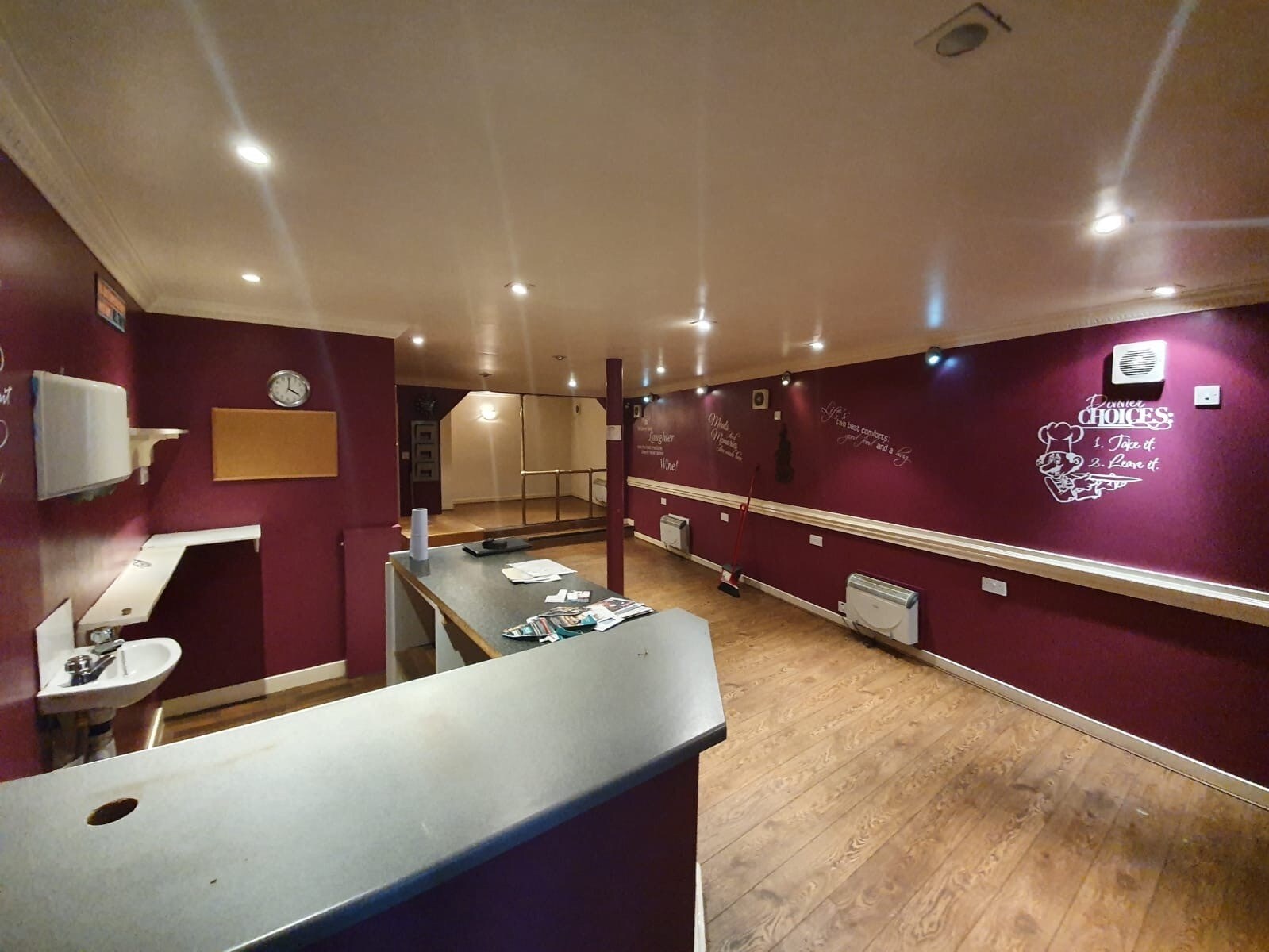 20 Whitburn Rd, Bathgate, WLN for Sale