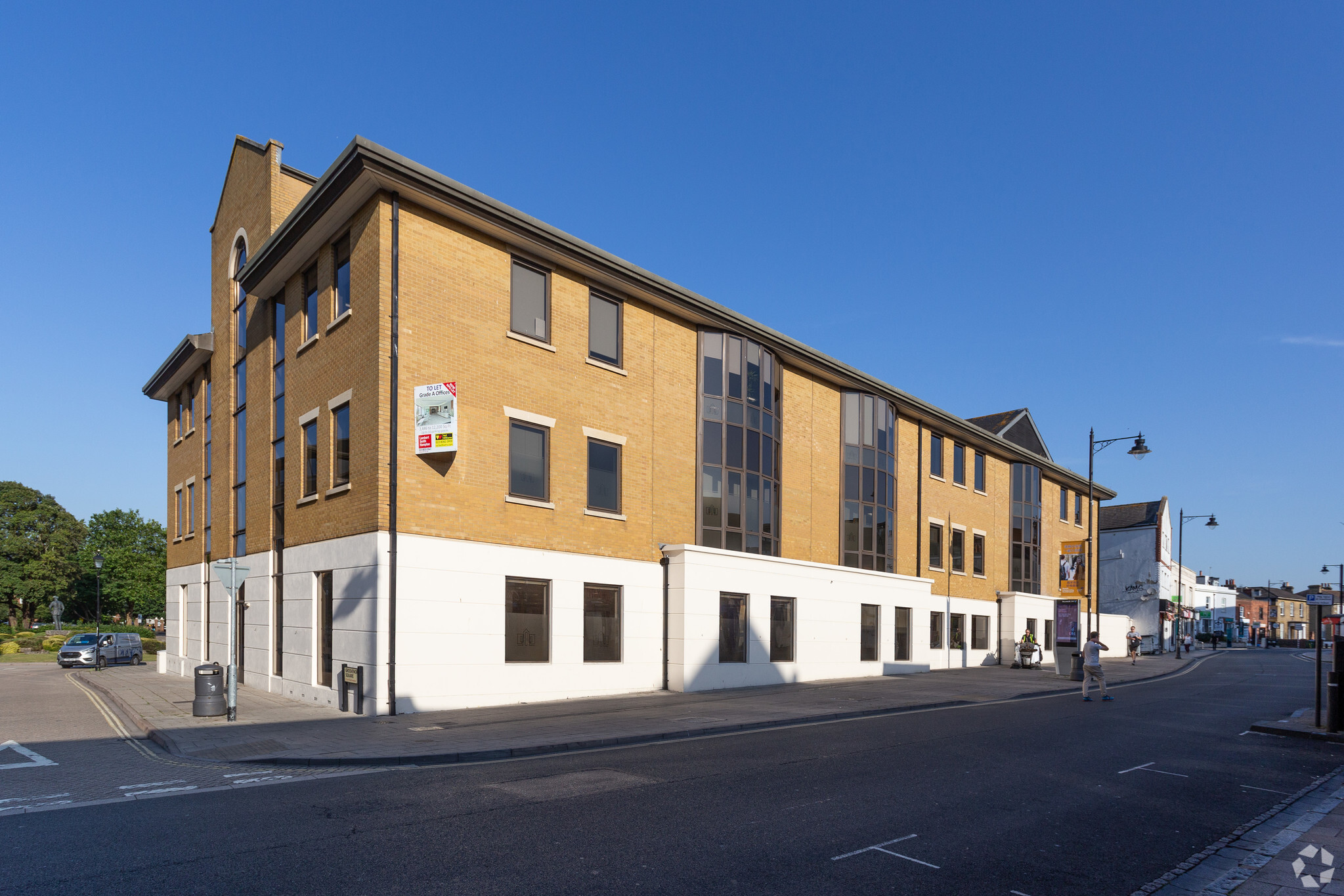 2 Grosvenor Sq, Southampton, HAM for Rent