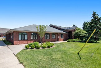 645 Barclay Cir  