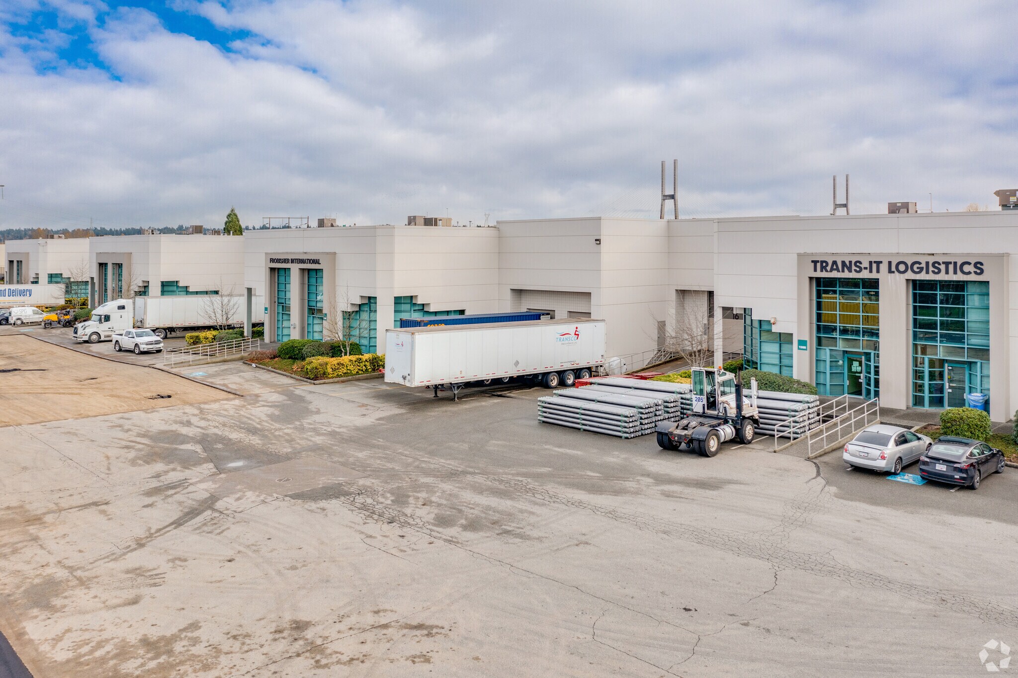 1360-1396 Cliveden Av, Delta, BC for Rent