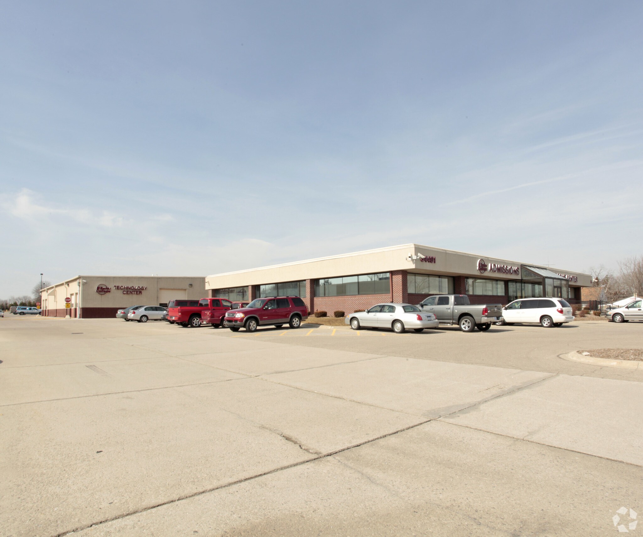 34401 S Gratiot Ave Clinton Township, MI 48035 Specialty Property for