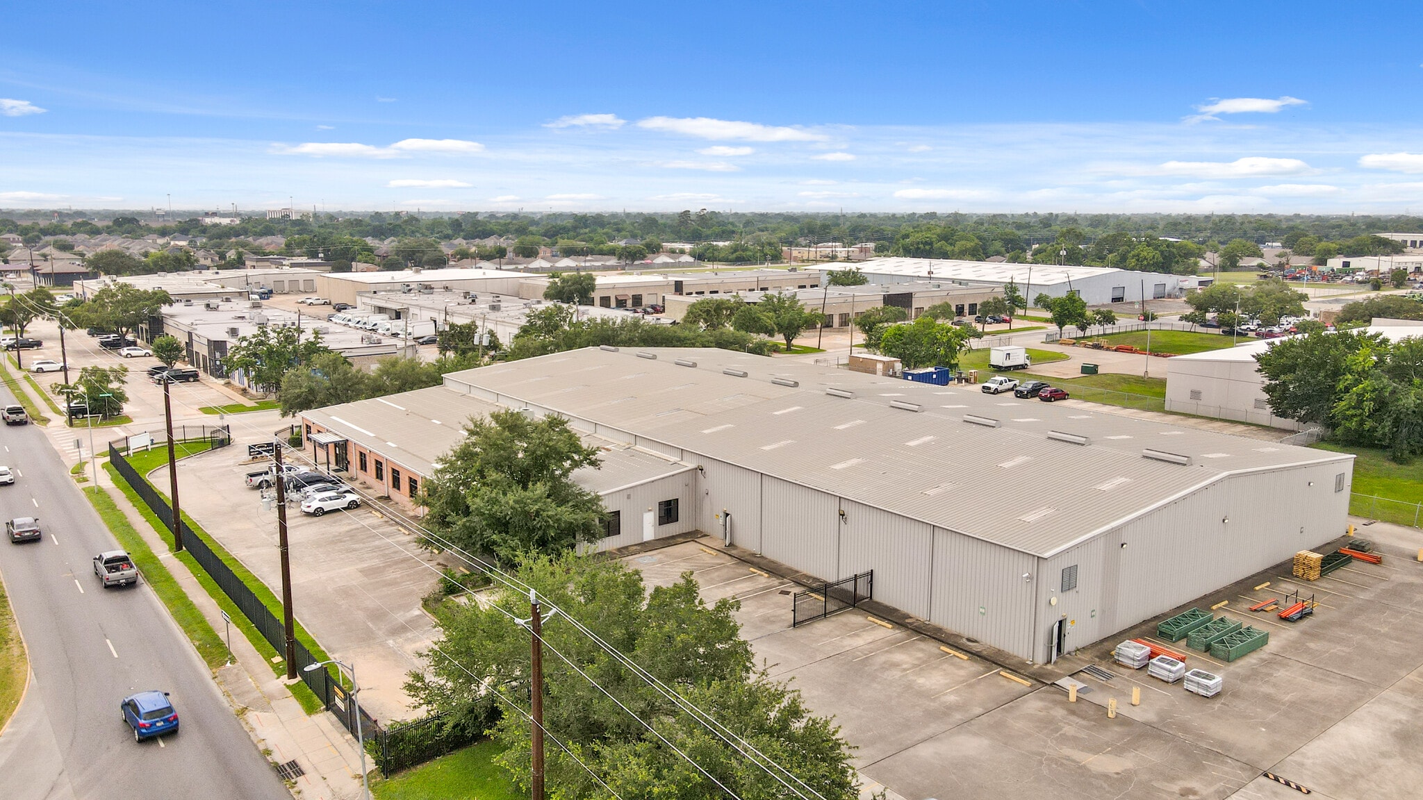 9201 Winkler Dr, Houston, TX for Rent