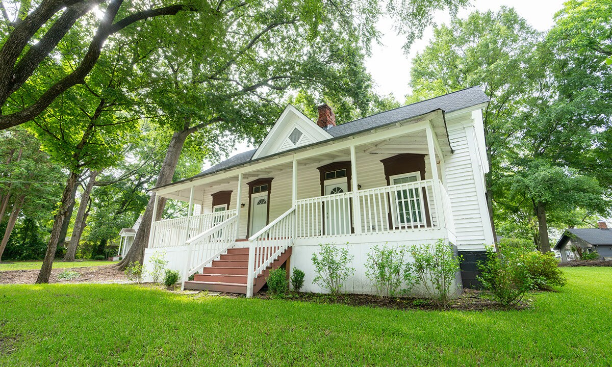 2115 Bolton Rd NW, Atlanta, GA for Rent