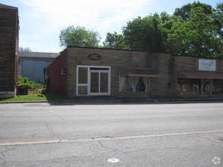 101, 202 SE US Highway 158, 401 and US
