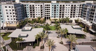 Plantation, FL Retail - 261 N University Dr