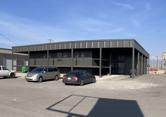 111-115 N Geneva Road Office Warehouse