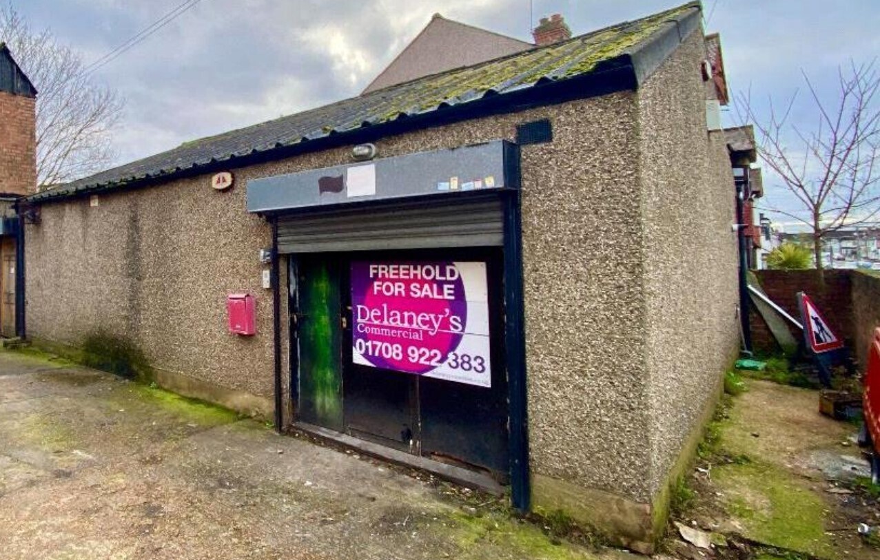 1 Bennett Rd, Romford, ESS for Sale