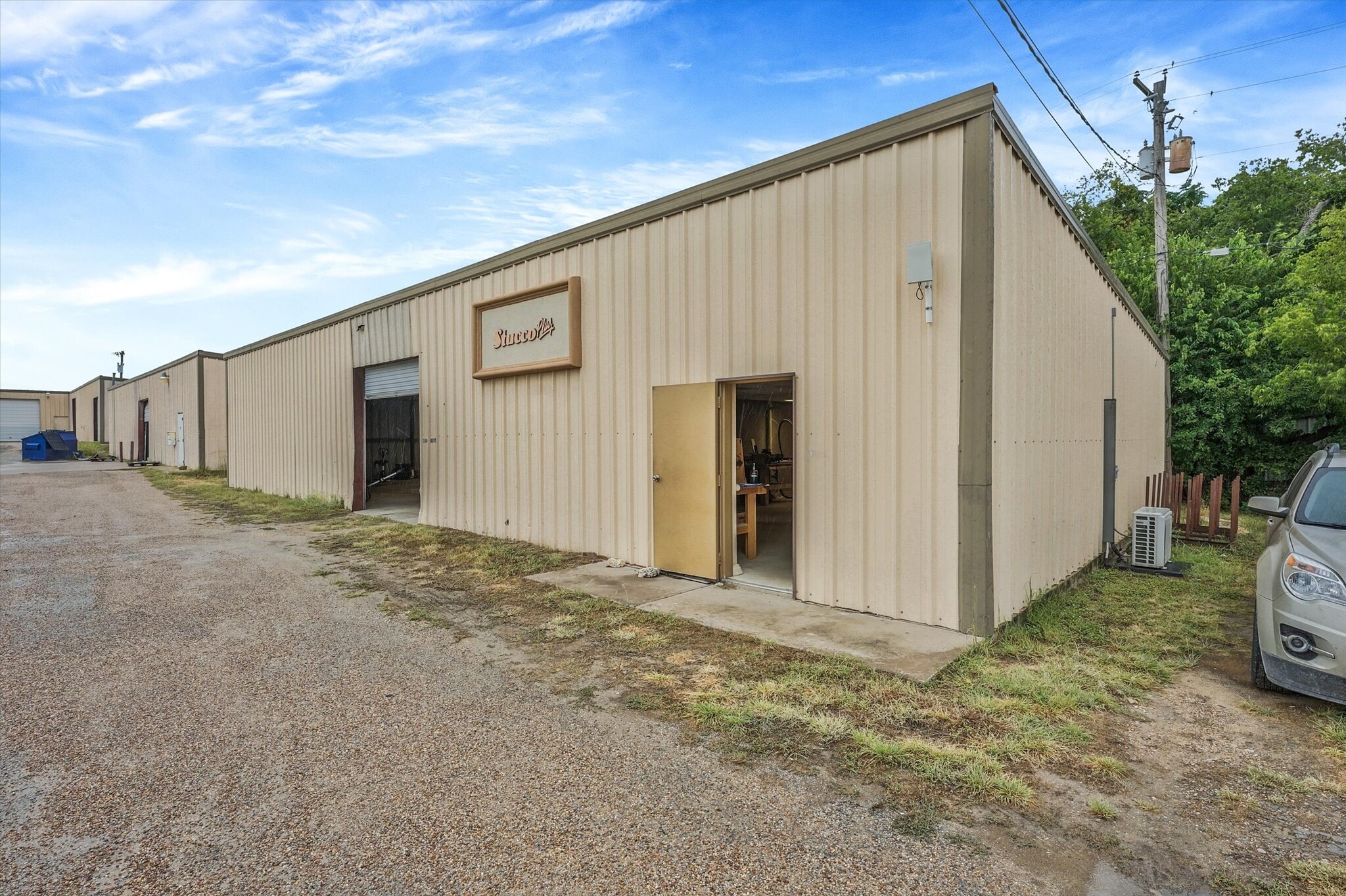 2004 Bobby Ln, Granbury, TX for Rent