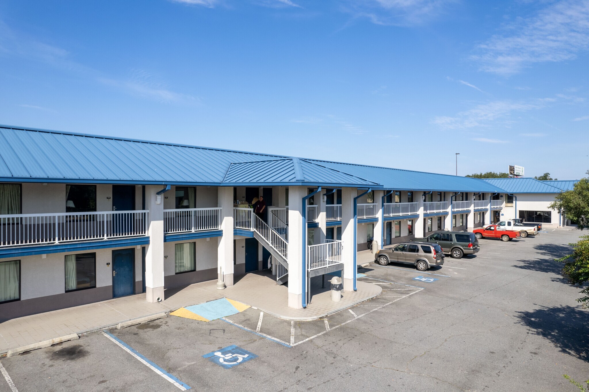 1827 W Hill Ave, Valdosta, GA for Sale