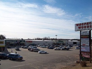 Waupaca, WI Retail - 810-830 W Fulton St