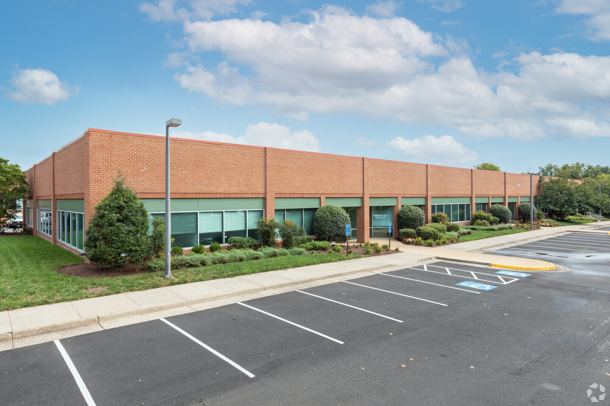 4206 Technology Ct, Chantilly, VA for Rent