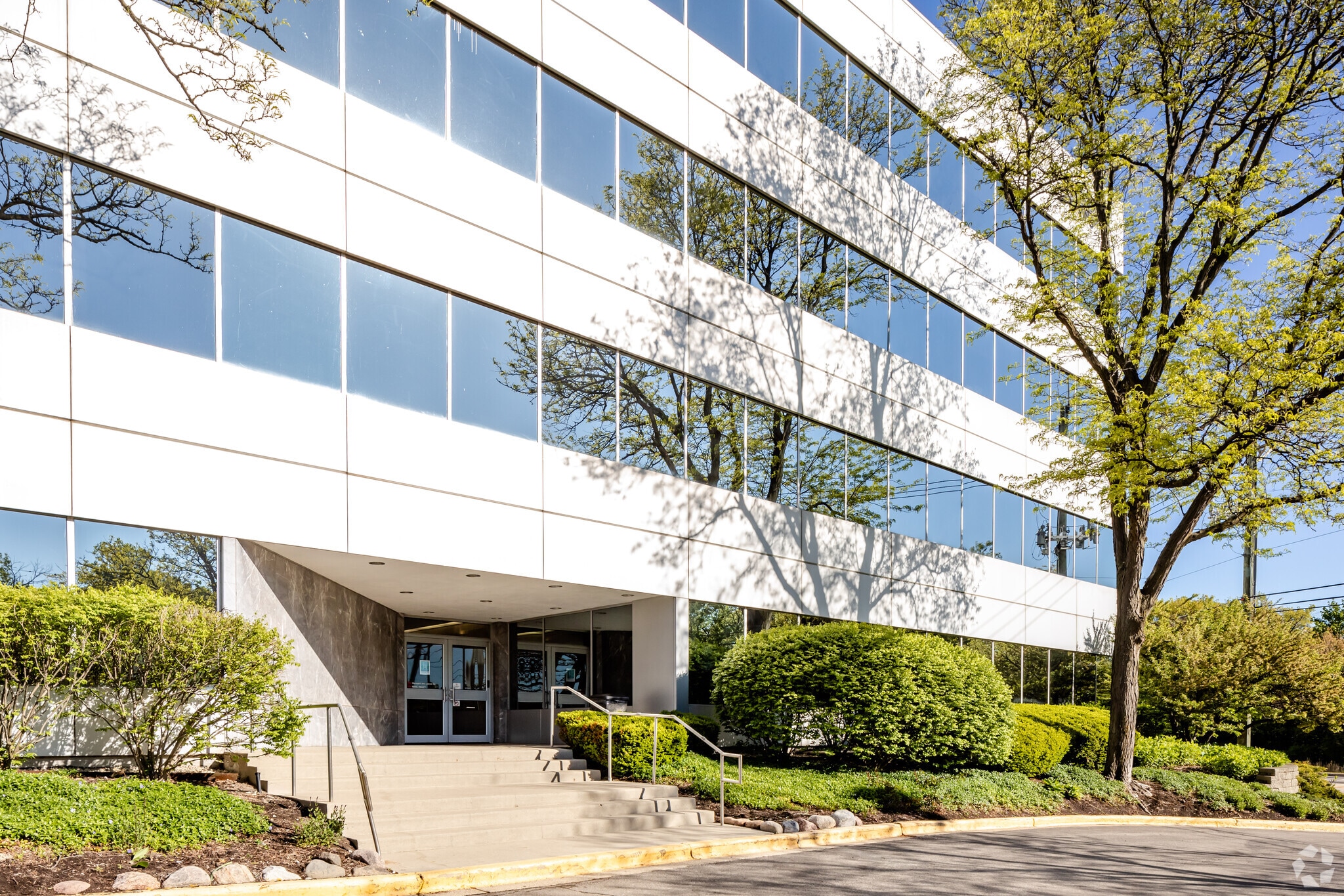 2800 S River Rd, Des Plaines, IL for Rent