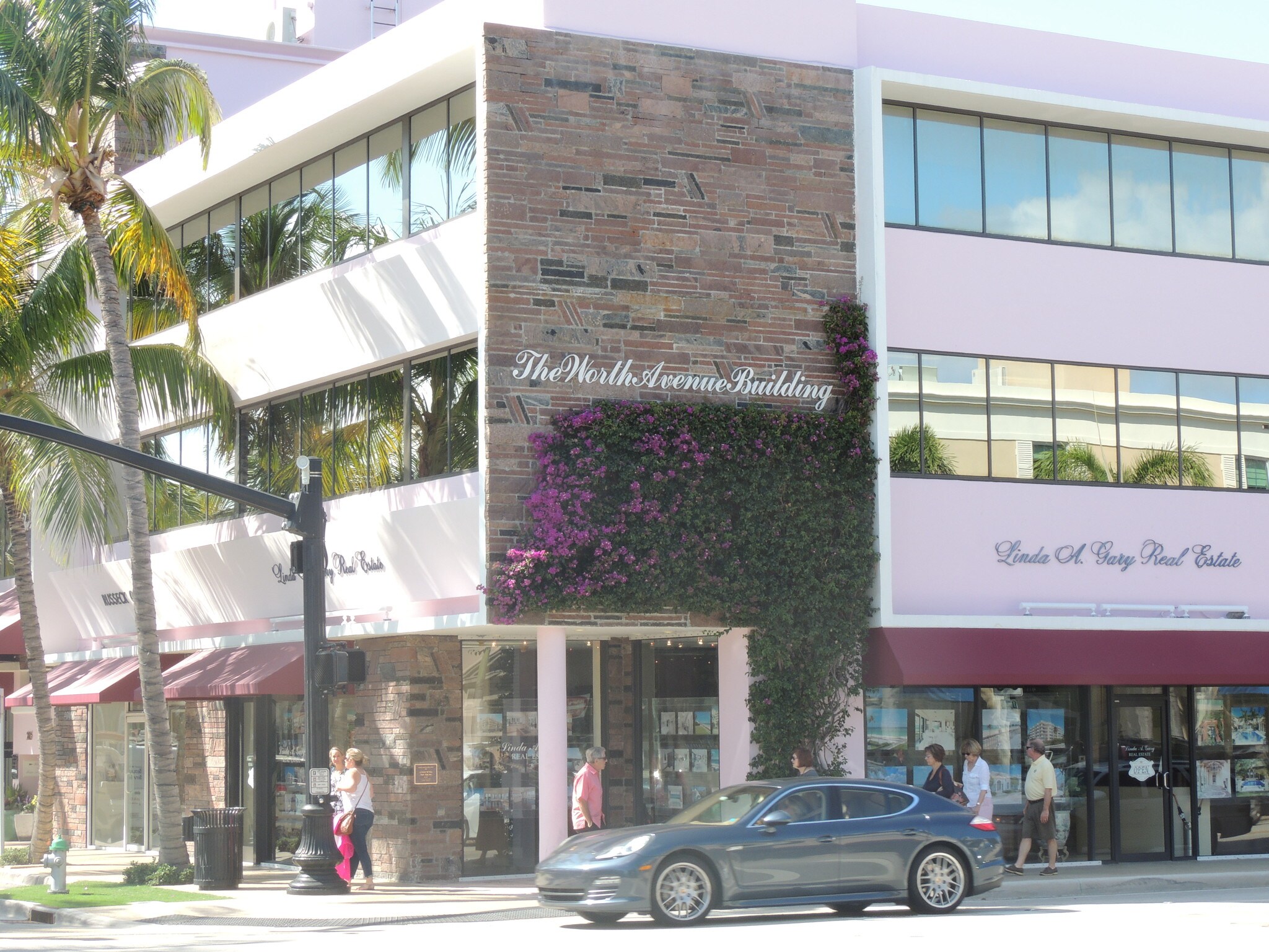 201-211 Worth Ave, Palm Beach, FL for Rent