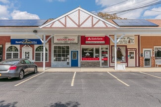 Oakdale, NY Storefront Retail/Office - 1211-1223 Montauk Hwy