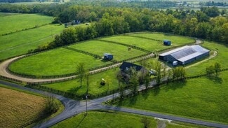 Russell Springs, KY Sports and Entertainment - 441 Knob View Rd