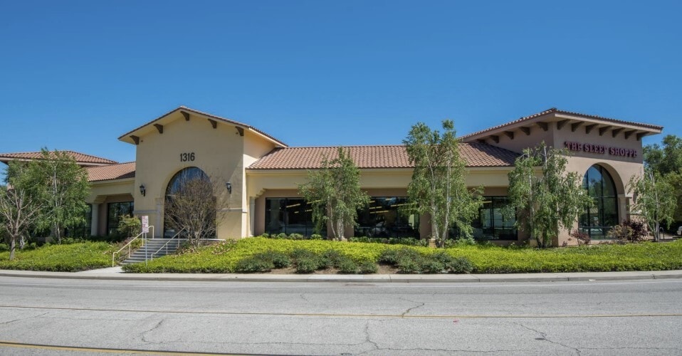 1316 Newbury Rd, Thousand Oaks, CA for Sale