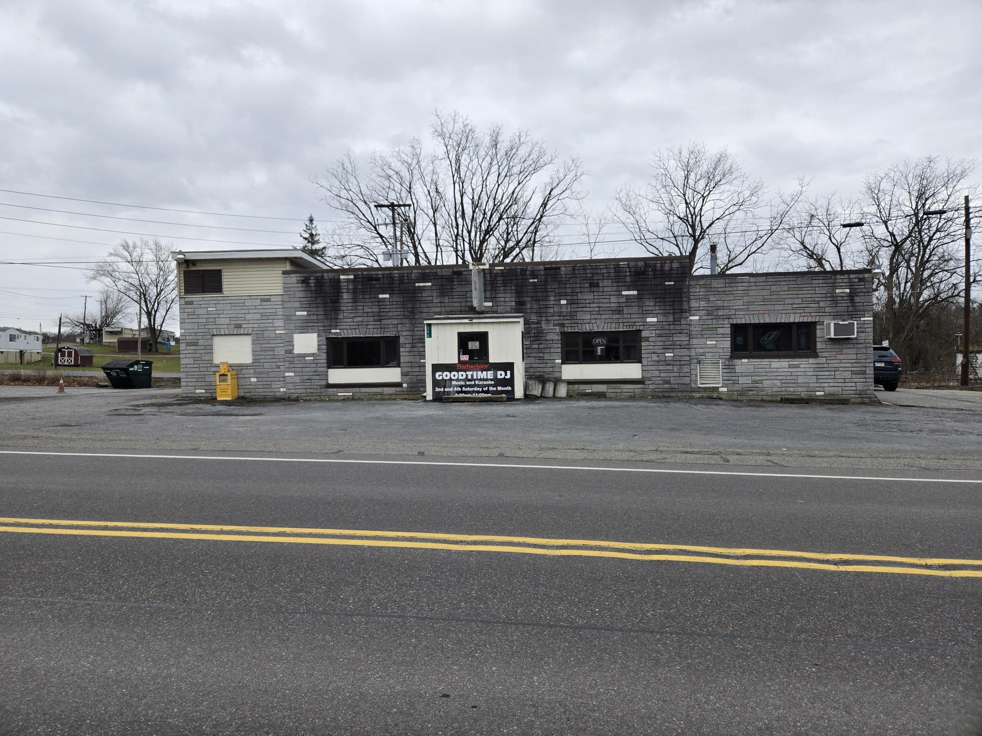 1390 Broadway Rd, Milton, PA for Sale