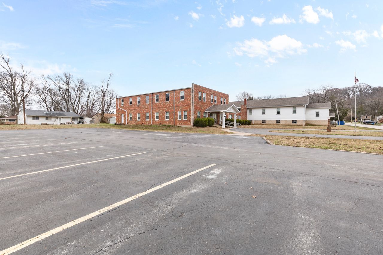 8861 Botanical Ave, Caseyville, IL for Sale