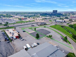 Bloomington, IL Commercial Land - 704 S Eldorado Rd