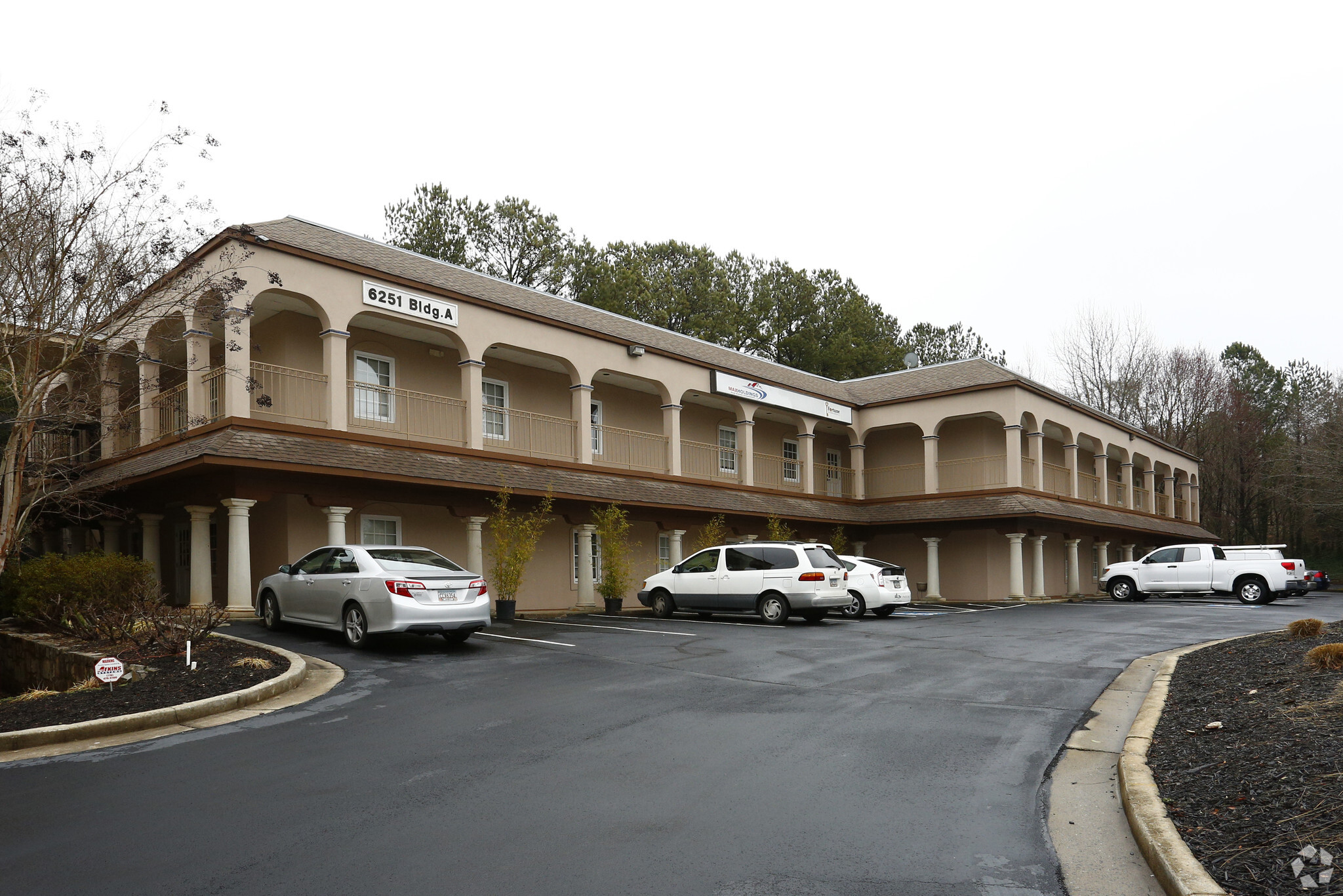 6251 Smithpointe Dr, Peachtree Corners, GA for Rent