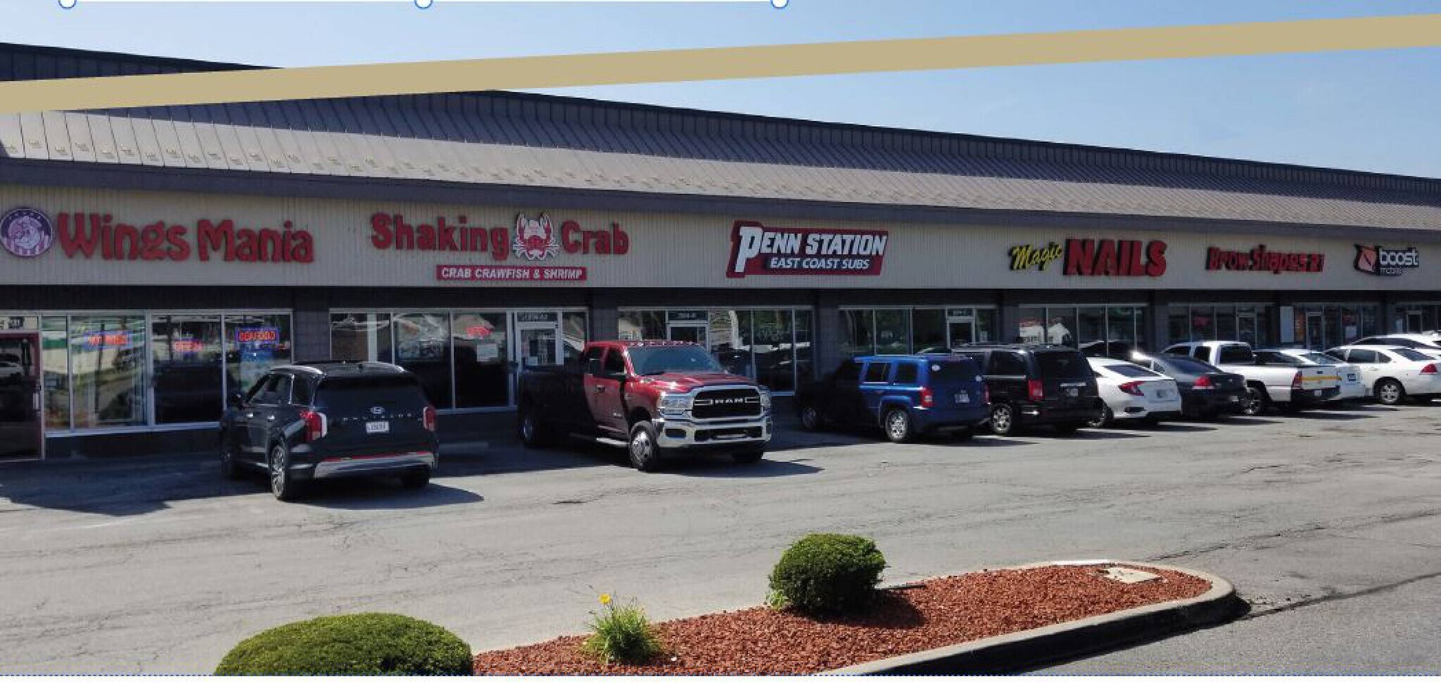 1004-1048 N Shadeland Ave, Indianapolis, IN for Rent