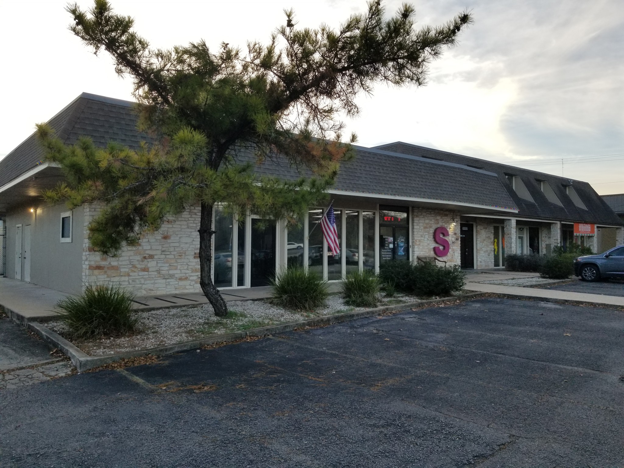 8305 Hwy 71 W, Austin, TX for Sale