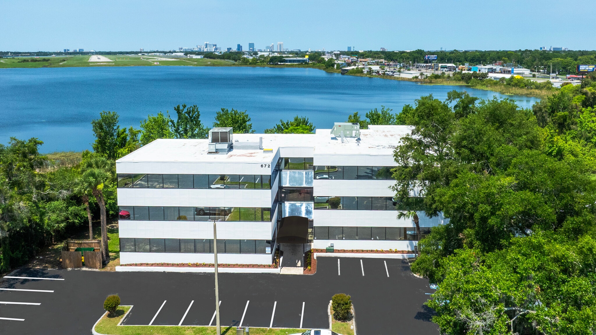 672 N Semoran Blvd, Orlando, FL for Sale