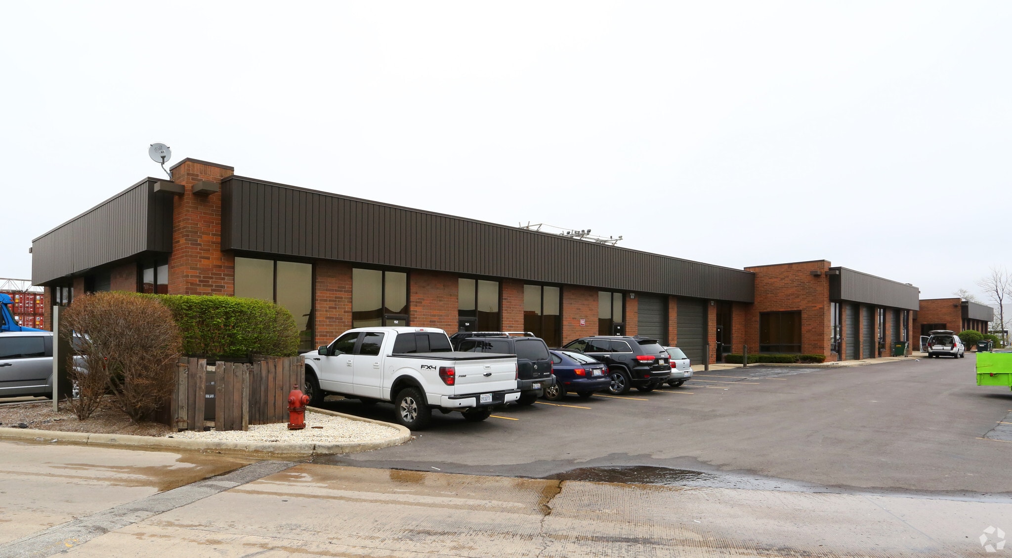 150-180 Touhy Ct, Des Plaines, IL for Rent