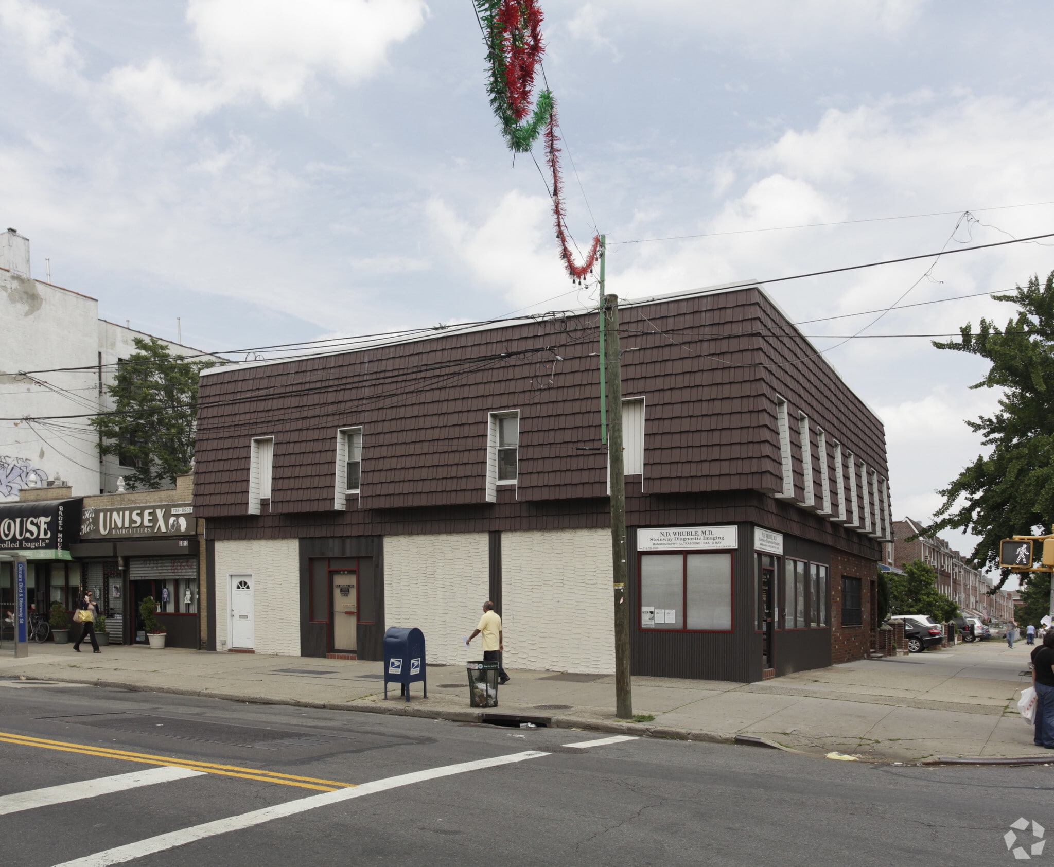 21-82-21-84 Steinway St, Astoria, NY for Rent