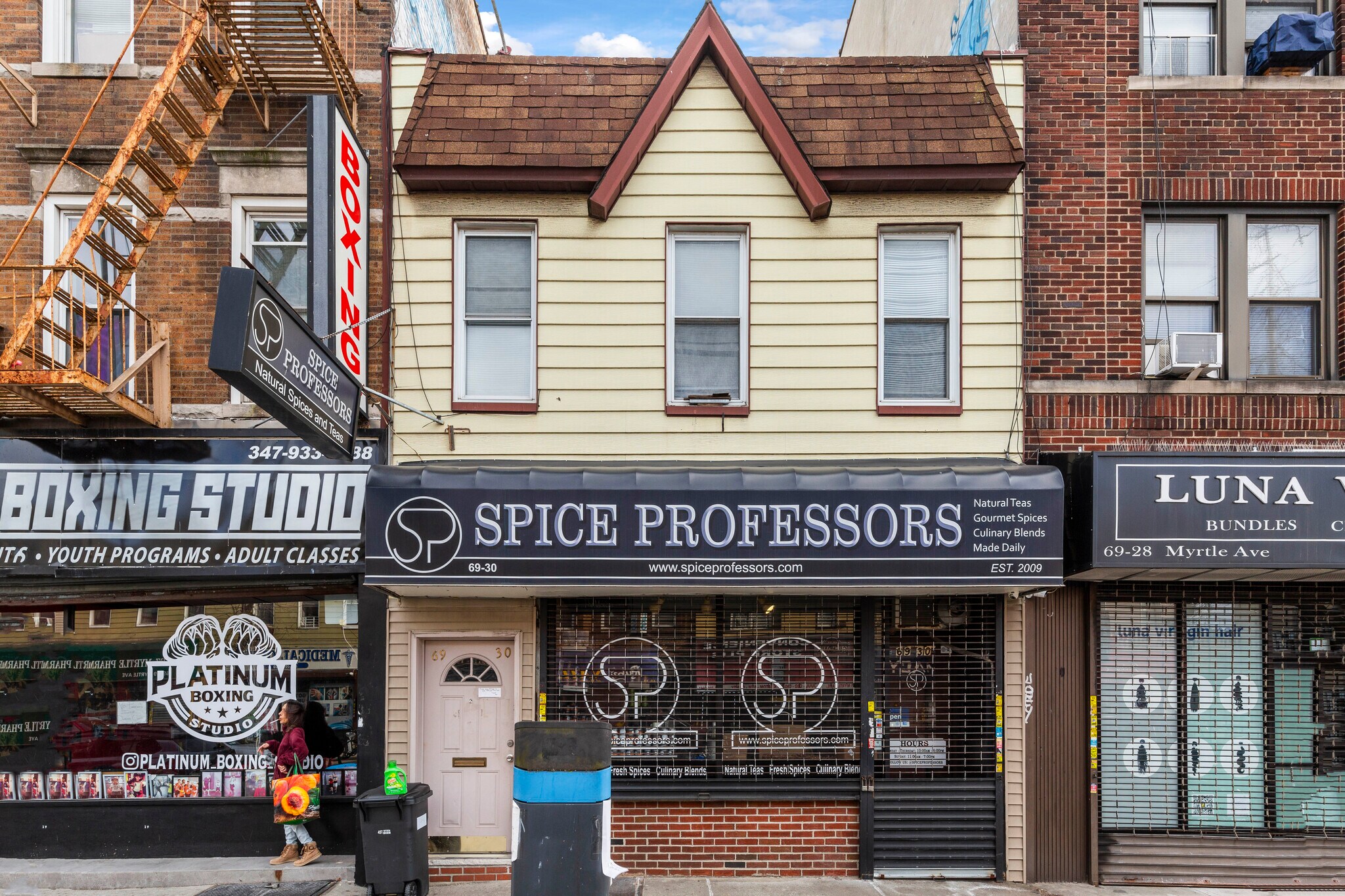 6930 Myrtle Ave, Glendale, NY for Sale