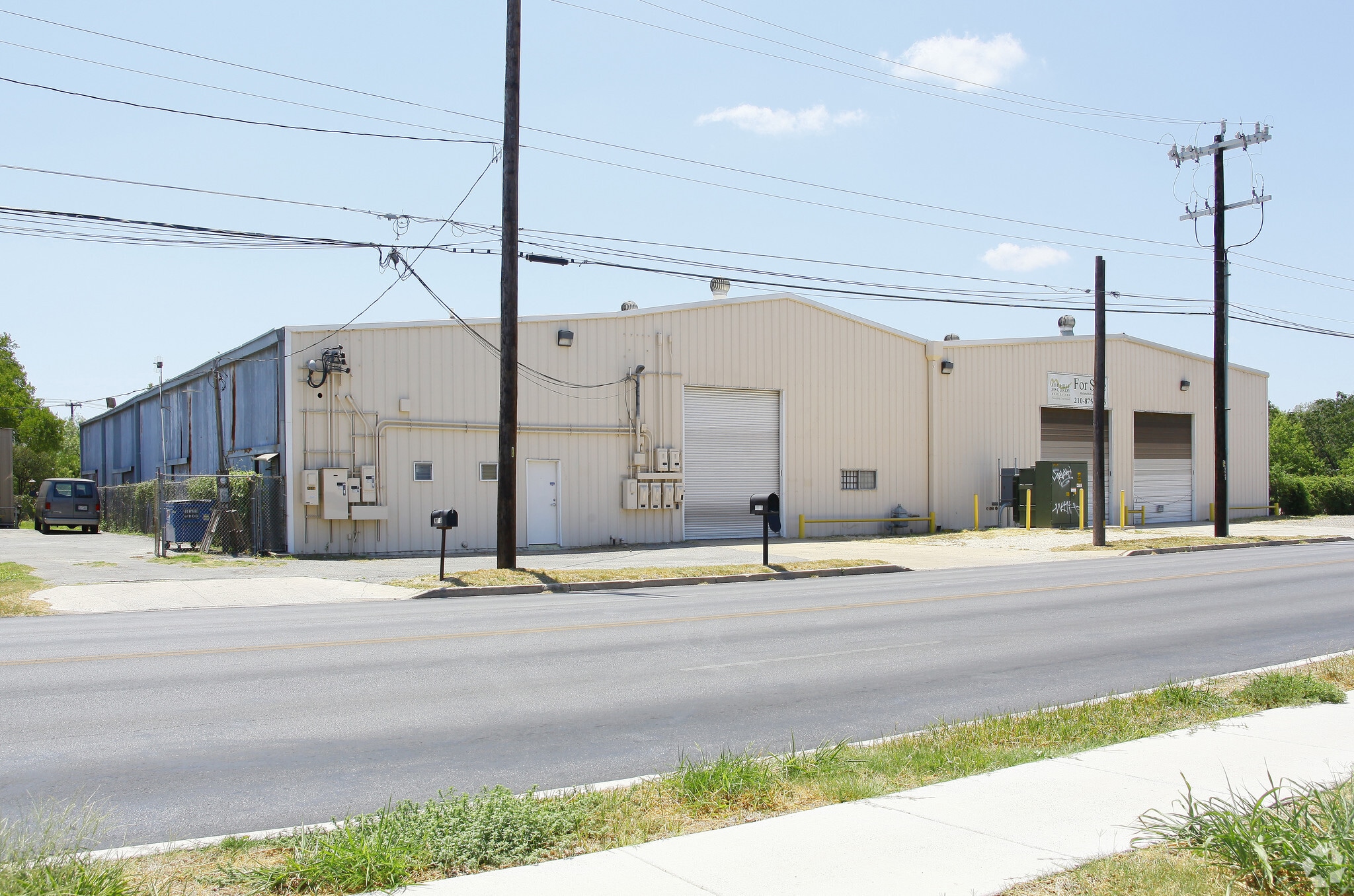 2833 Roosevelt Ave, San Antonio, TX for Rent