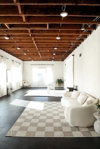 Columbus, OH Office/Retail - 627-655 N Cassady Ave