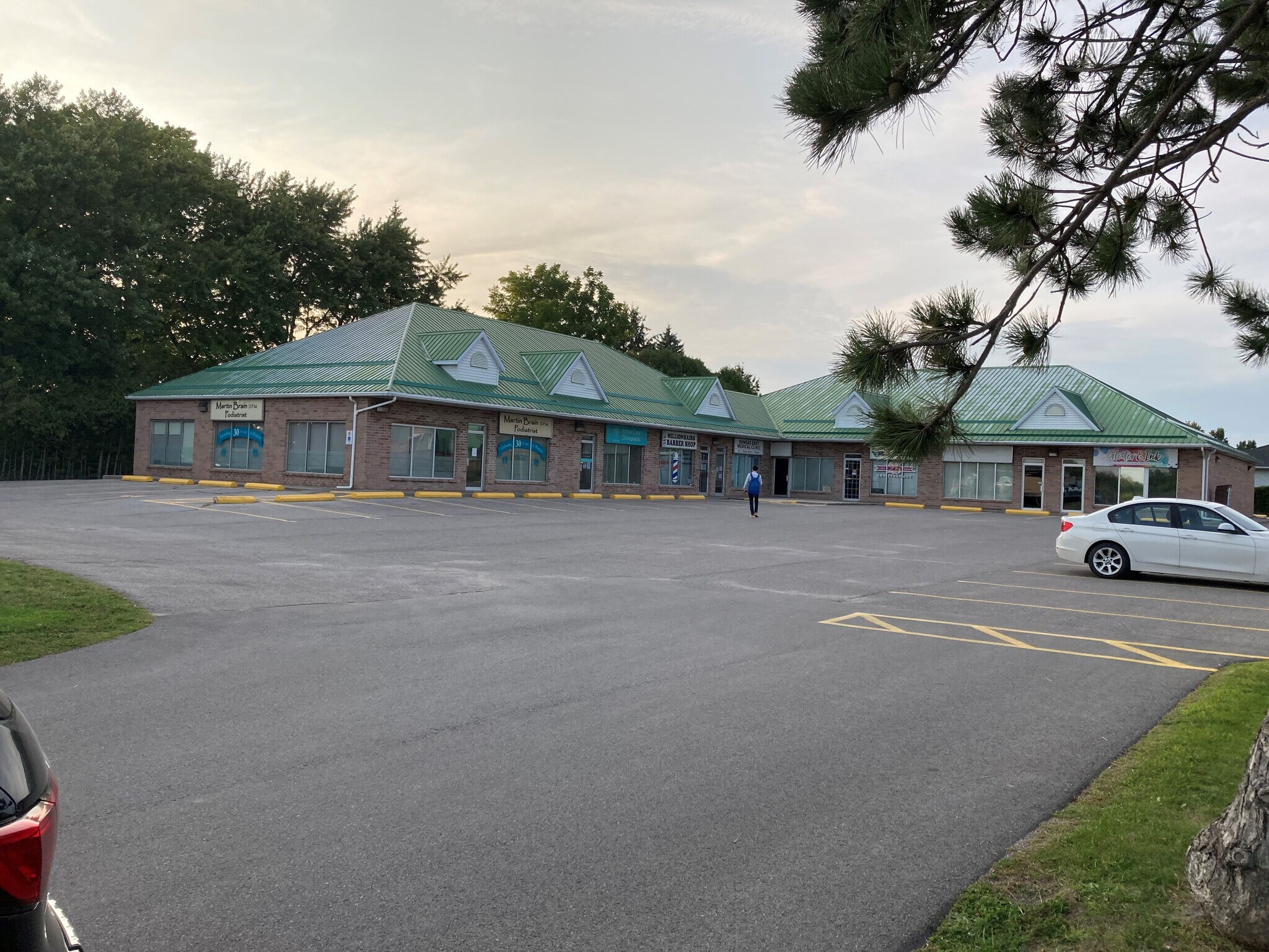 600 Dundas St E, Belleville, ON for Sale