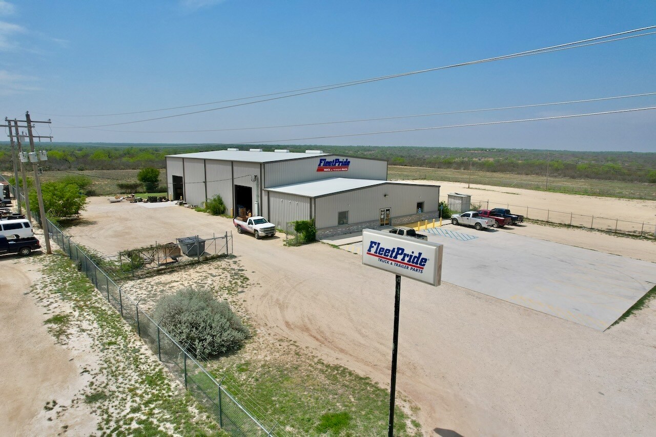 3509 Highway 277, Carrizo Springs, TX for Sale