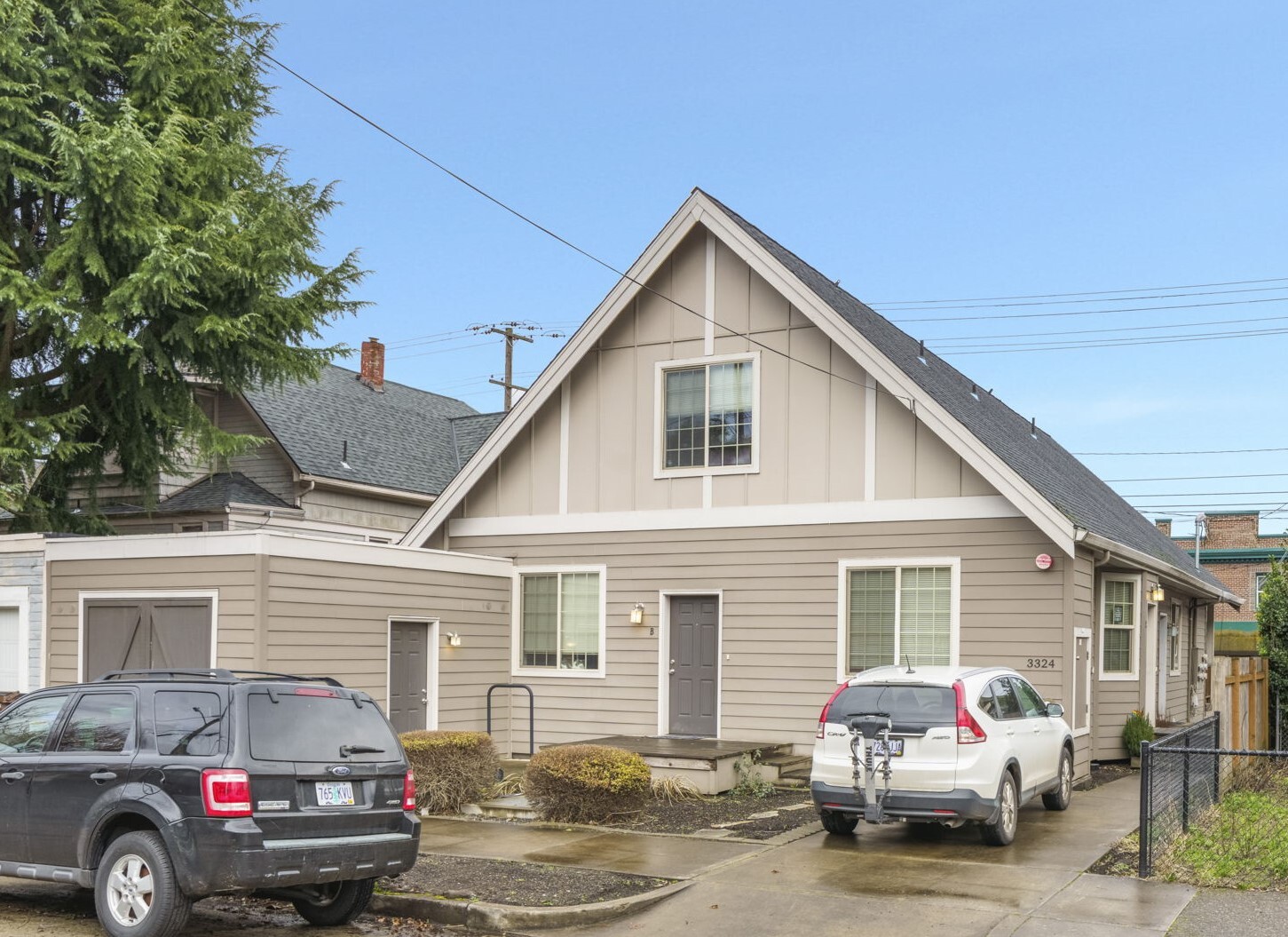 3324 SE 11th Ave, Portland, OR for Sale