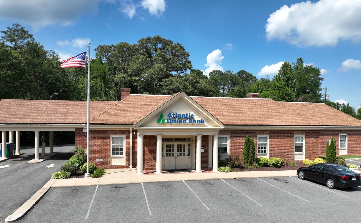 10045 Kings Hwy, King George, VA for Sale