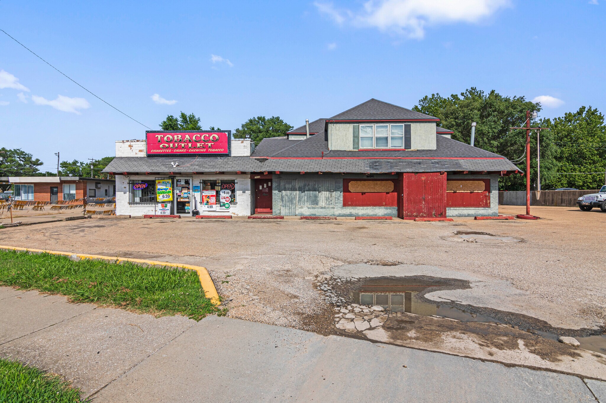 1834 NW Topeka Blvd, Topeka, KS for Sale