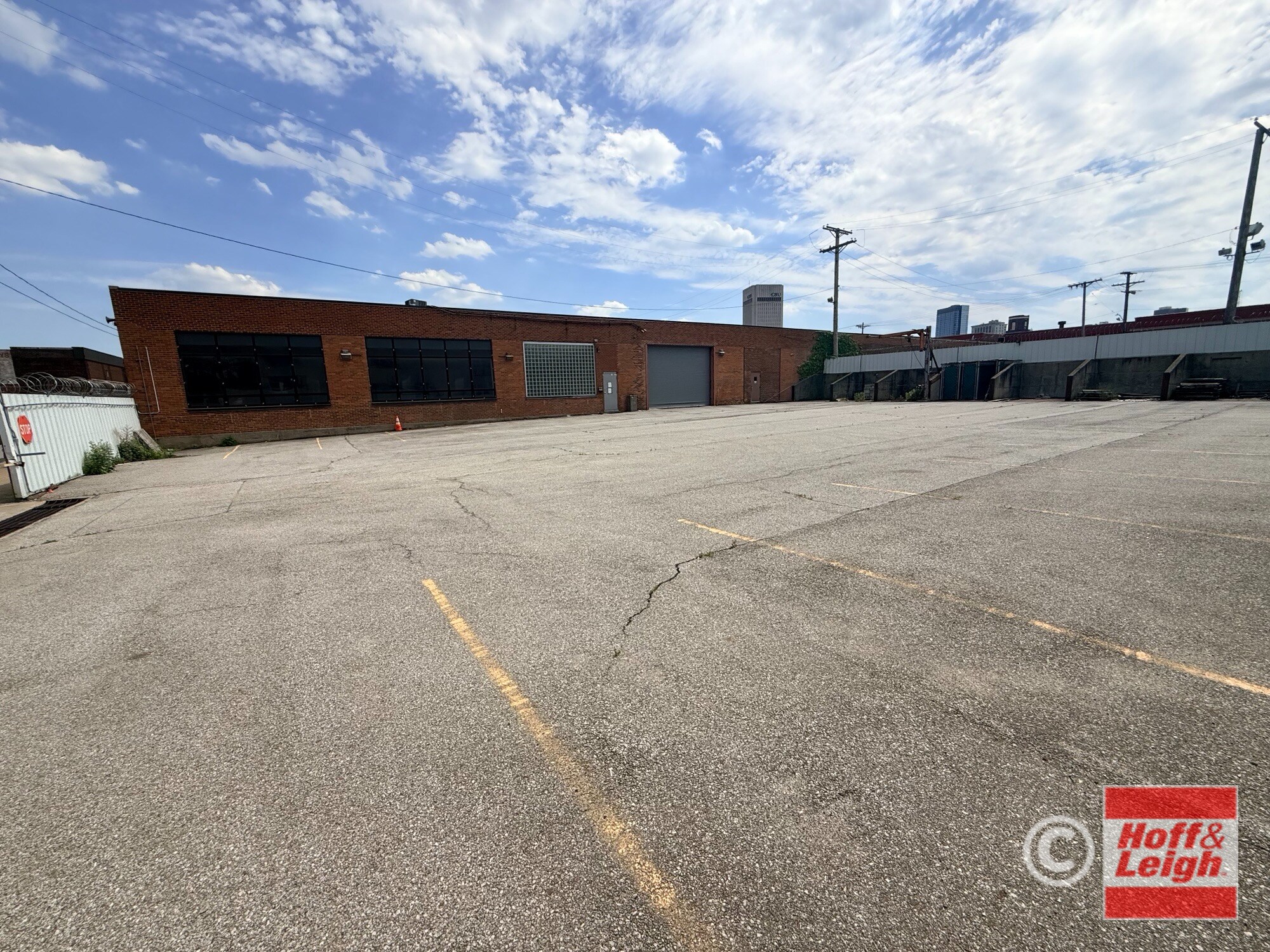 1570 E 25th St, Cleveland, OH for Rent