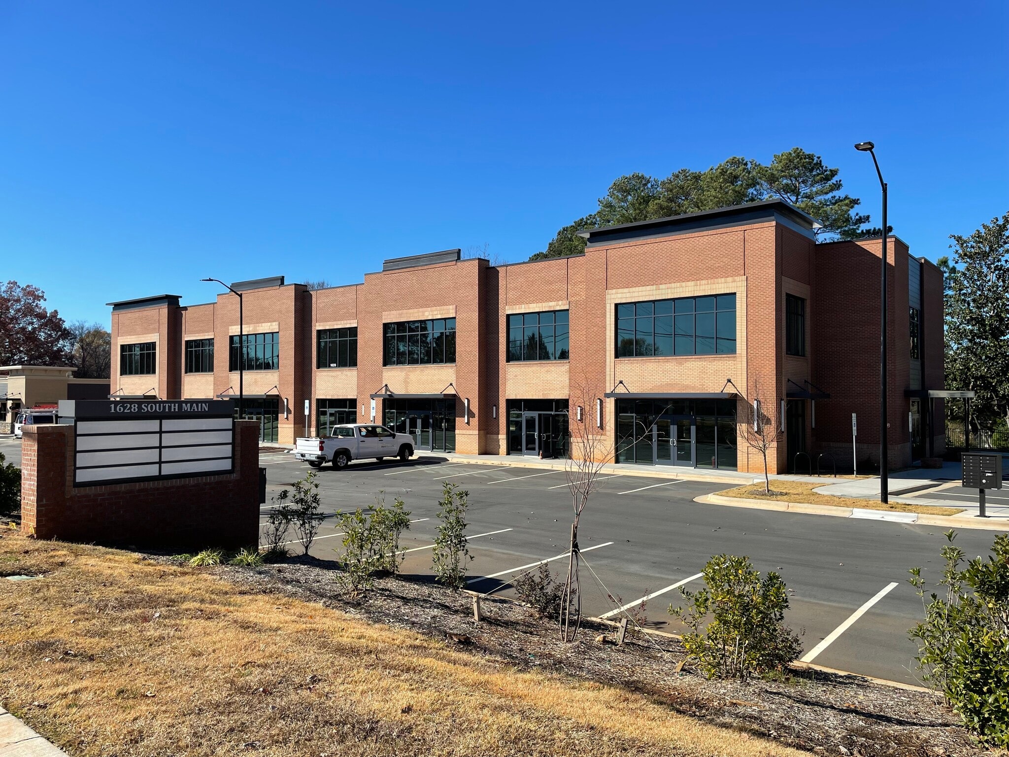 1628 Main St Wake Forest, NC 27587 Retail Property for Lease on